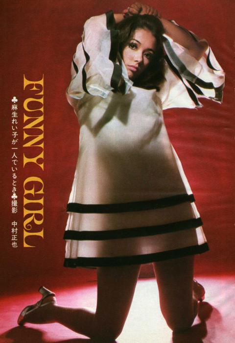 昭和の美人タレントの画像を貼ってください