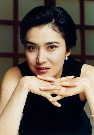 昭和の美人タレントの画像を貼ってください