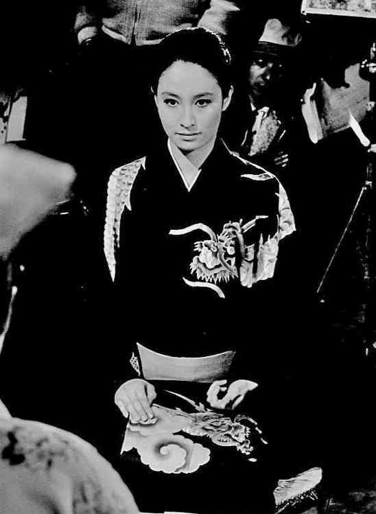 昭和の美人タレントの画像を貼ってください