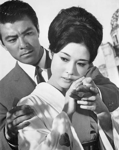 昭和の美人タレントの画像を貼ってください