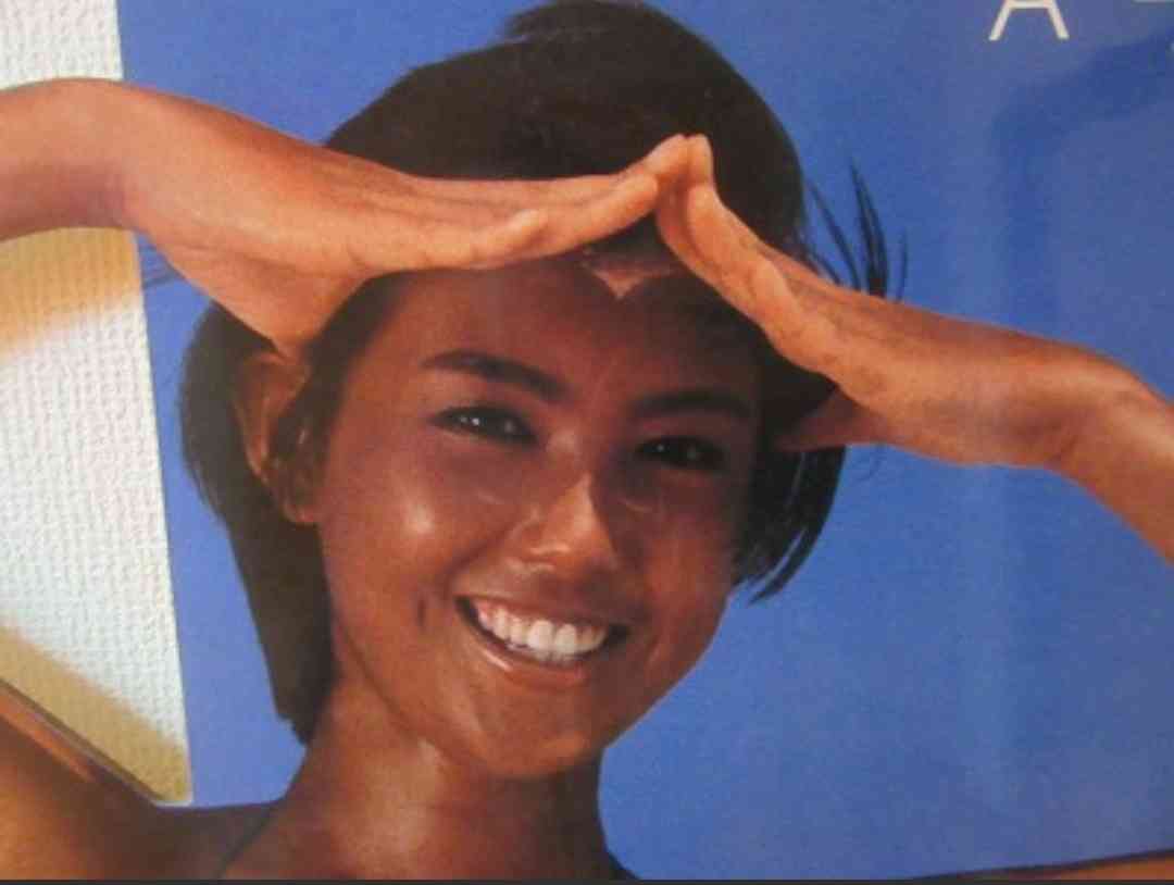 昭和の美人タレントの画像を貼ってください