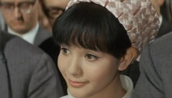 昭和の美人タレントの画像を貼ってください