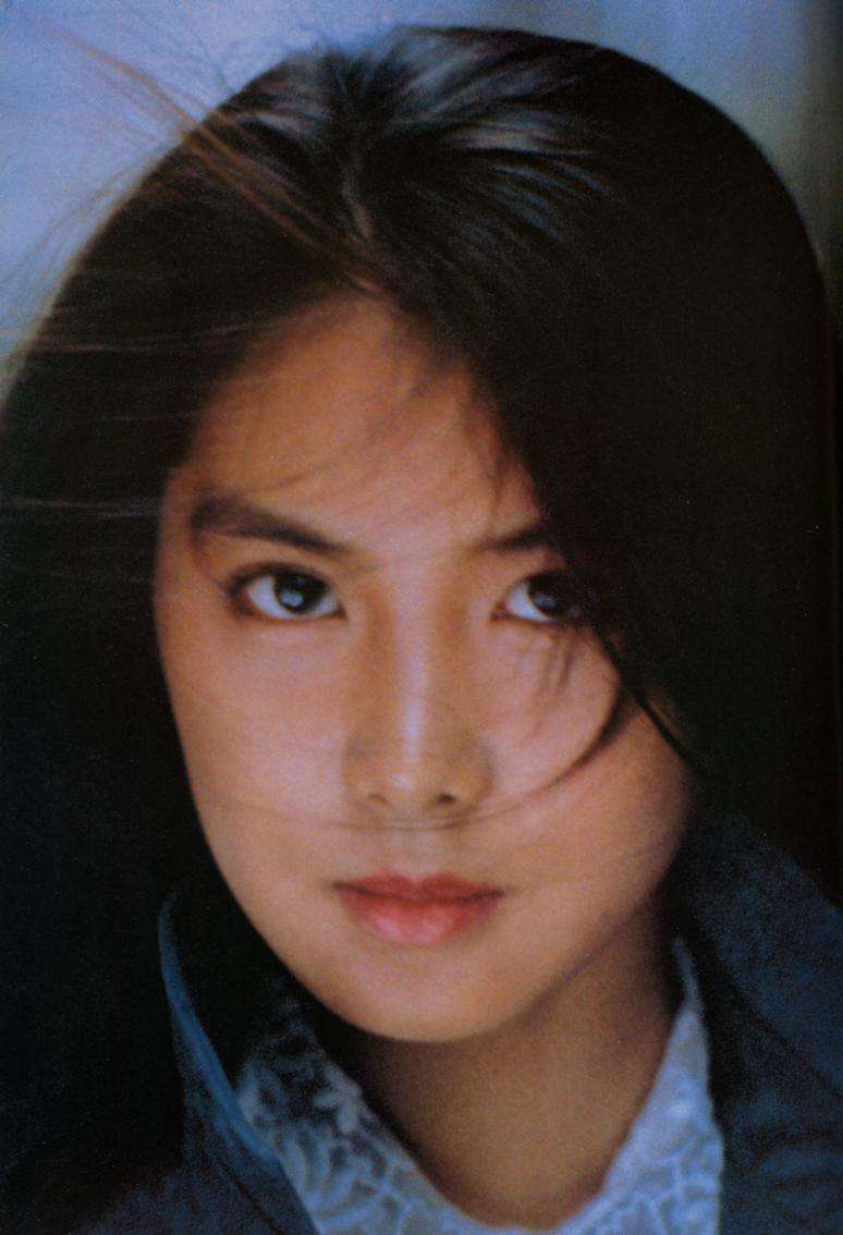 昭和の美人タレントの画像を貼ってください