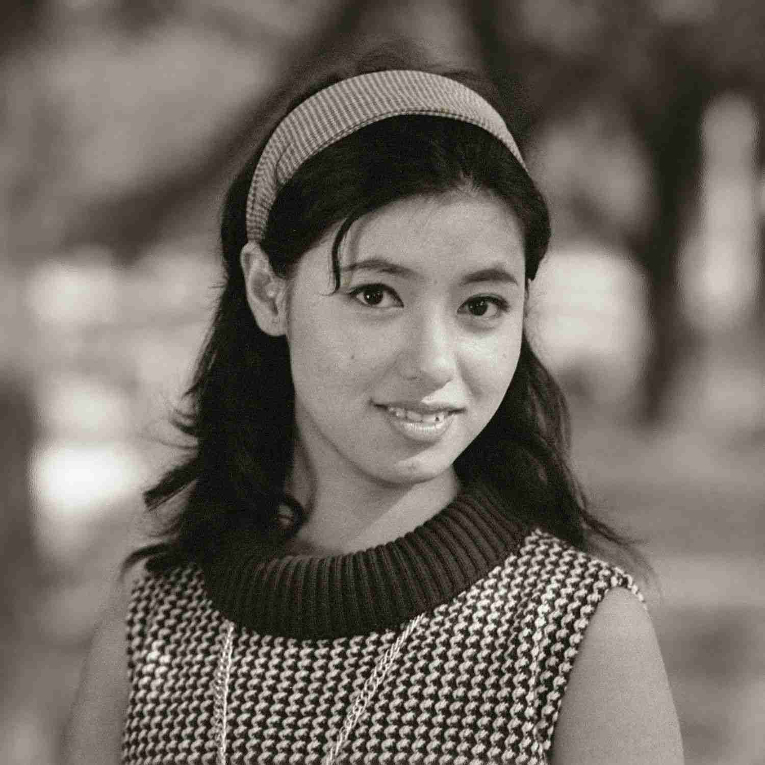 昭和の美人タレントの画像を貼ってください