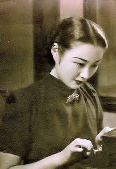 昭和の美人タレントの画像を貼ってください