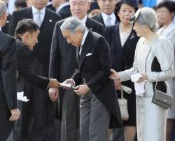 小室圭さんの母、両陛下への「直談判」を試み周囲困惑
