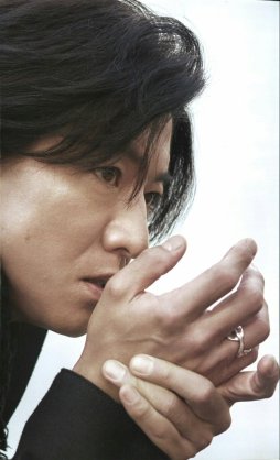 面長のイケメン芸能人