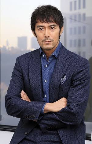 面長のイケメン芸能人
