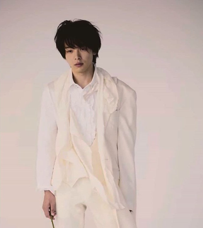 中村倫也　初彼女は中学2年のとき「見た瞬間にバーンって」