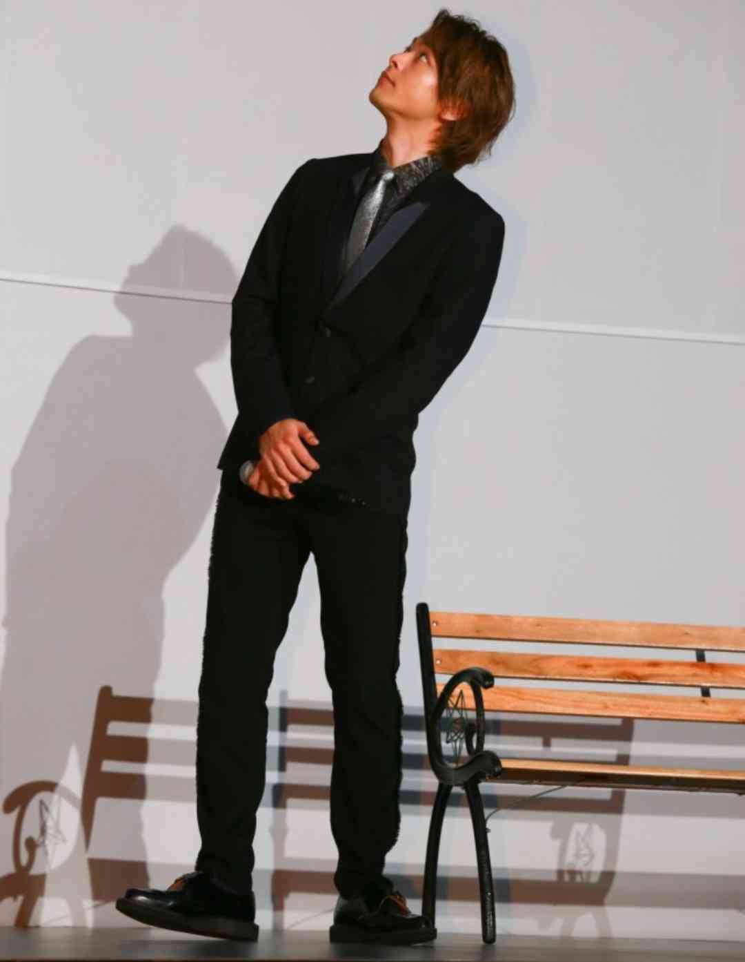 中村倫也　初彼女は中学2年のとき「見た瞬間にバーンって」
