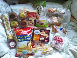 ダイエットが原因で過食症になった人