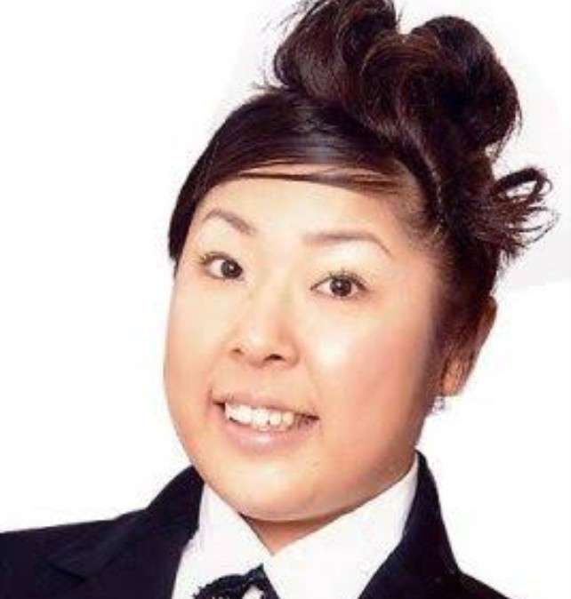 目の位置が上の人