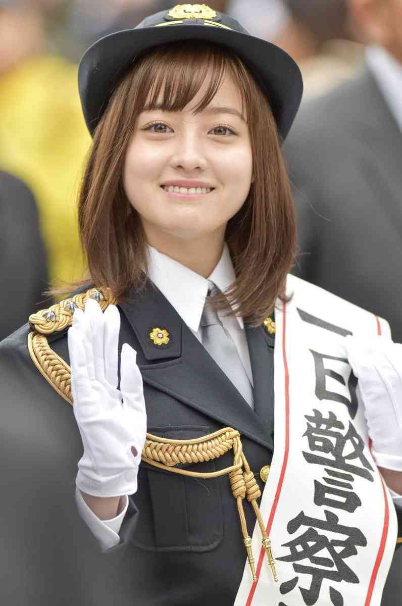 橋本環奈メモリアル写真集に期待の声 先行公開カットに「美しすぎる!」 