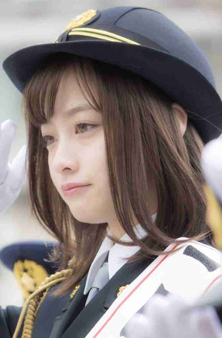 橋本環奈メモリアル写真集に期待の声 先行公開カットに「美しすぎる!」 