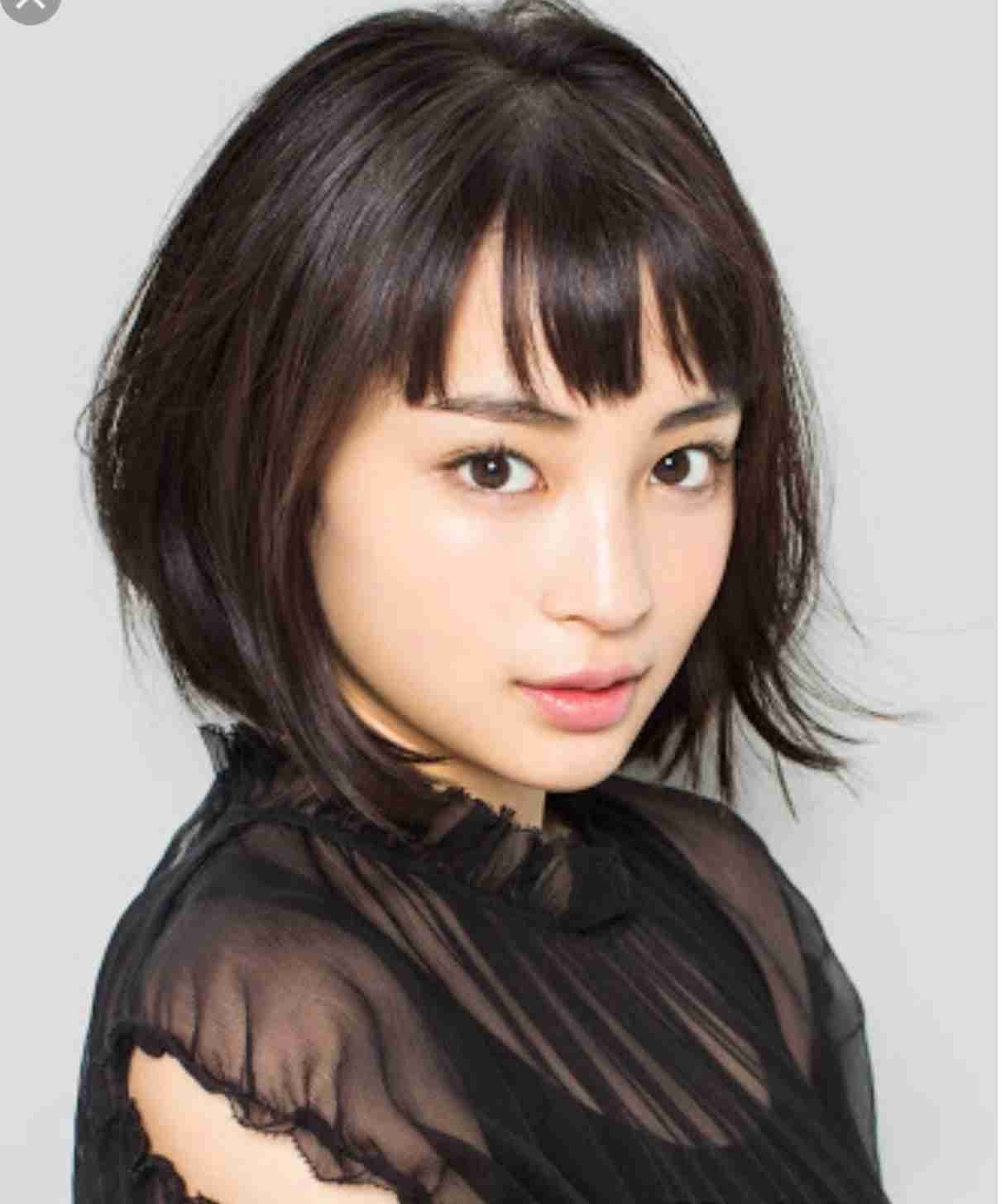 1万円の握手券! 橋本環奈のAKB商法に「プライドないんか」の声