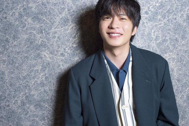 田中圭がボートレーサー姿で登場　「気持ち新たに新しいことを」