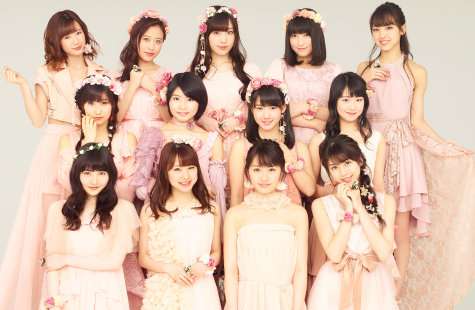 女性アイドルの衣装画像