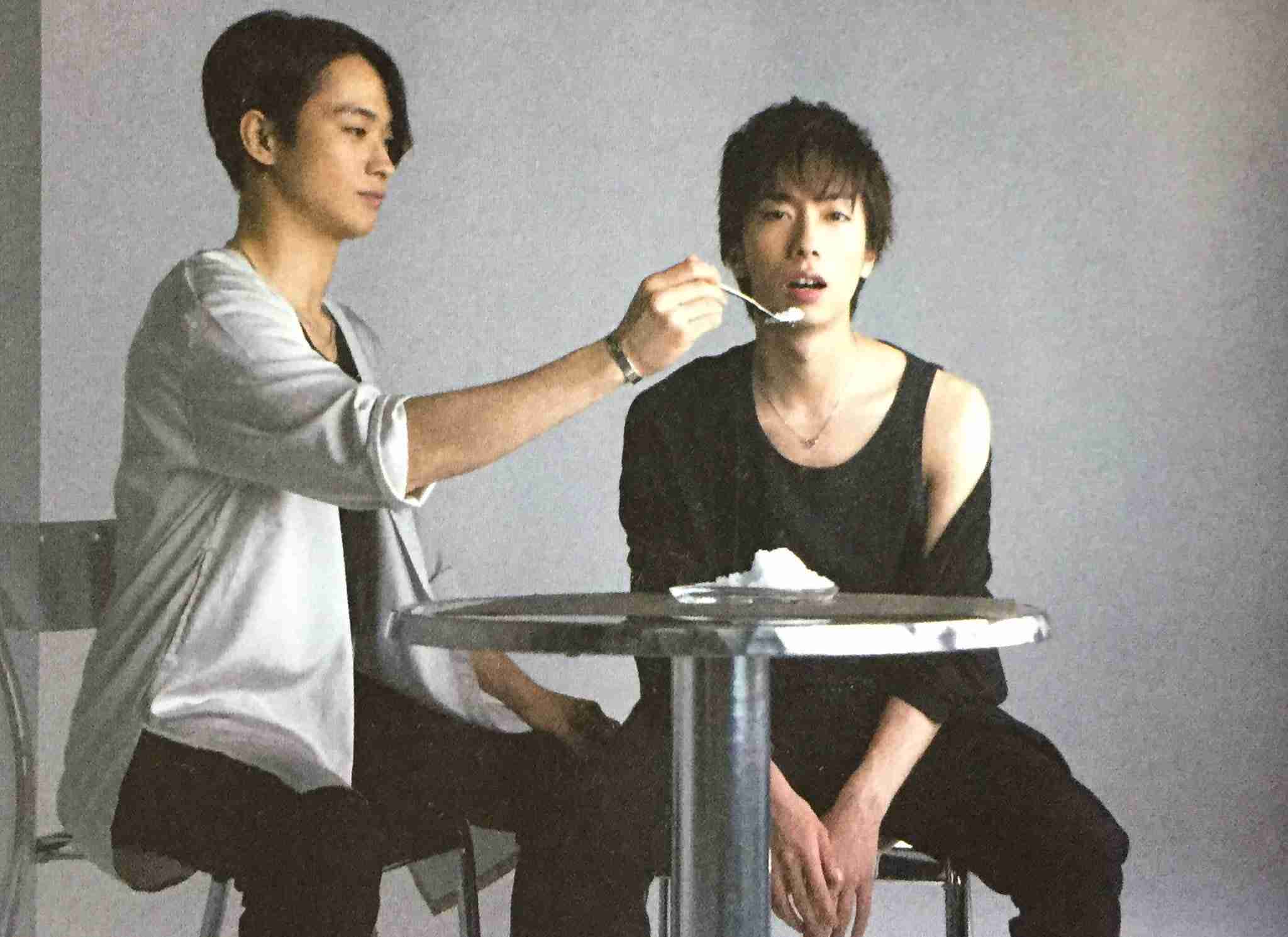 マッチ（近藤真彦）の肩に肘をついて話す…失礼行為が目に余るA.B.C-Zのメンバーとは