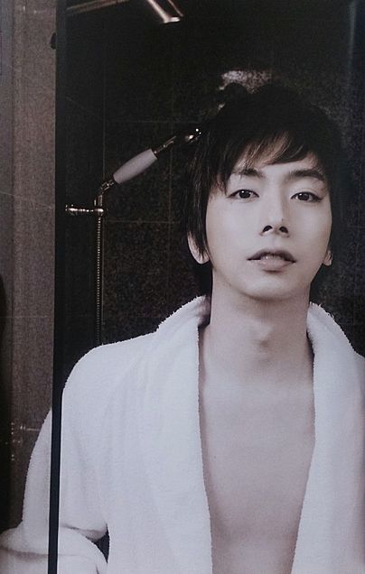 マッチ（近藤真彦）の肩に肘をついて話す…失礼行為が目に余るA.B.C-Zのメンバーとは