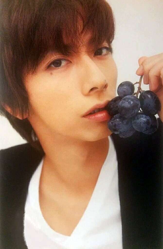 マッチ（近藤真彦）の肩に肘をついて話す…失礼行為が目に余るA.B.C-Zのメンバーとは