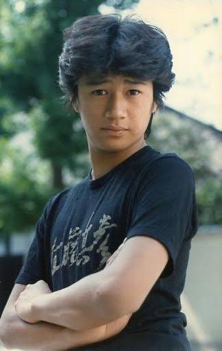 マッチ（近藤真彦）の肩に肘をついて話す…失礼行為が目に余るA.B.C-Zのメンバーとは