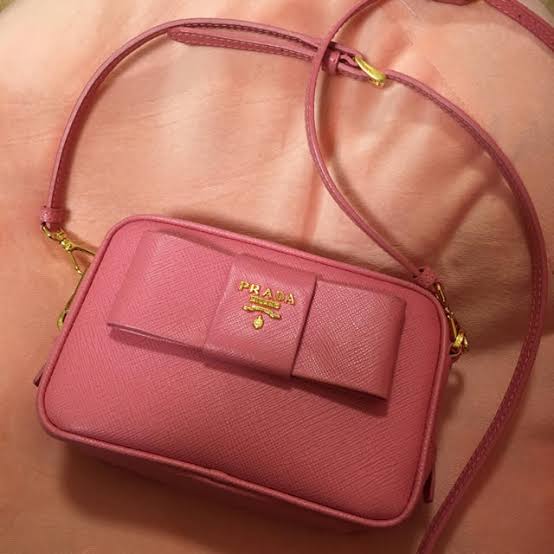 斜めがけショルダーバッグのおすすめ(一万円以内を教えてください！)