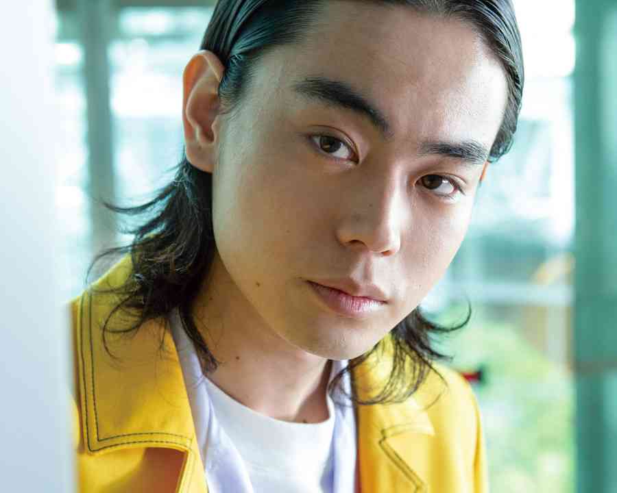 クマムシ佐藤大樹の「菅田将暉顔マネ」 そっくりなのに「残念」「惜しい」