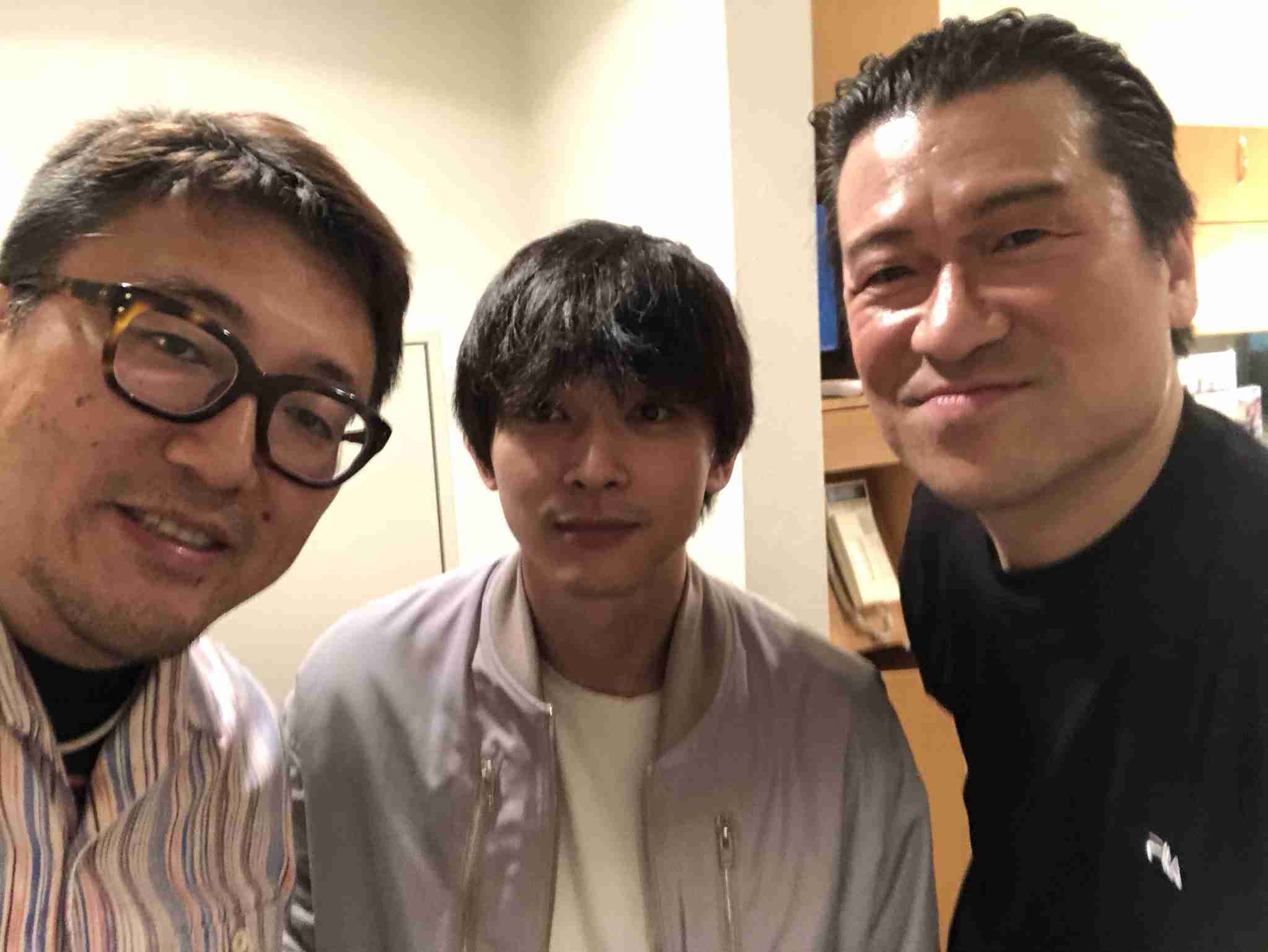中川大志、千葉雄大＆吉沢亮とほろ酔いに…「水ヤン」3バカの再会にファン歓喜