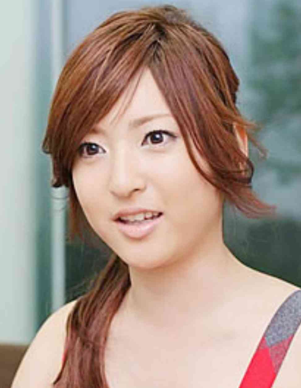 「透明感ハンパない」「お人形さんみたい」神田沙也加、透き通る肌のドアップショットに反響