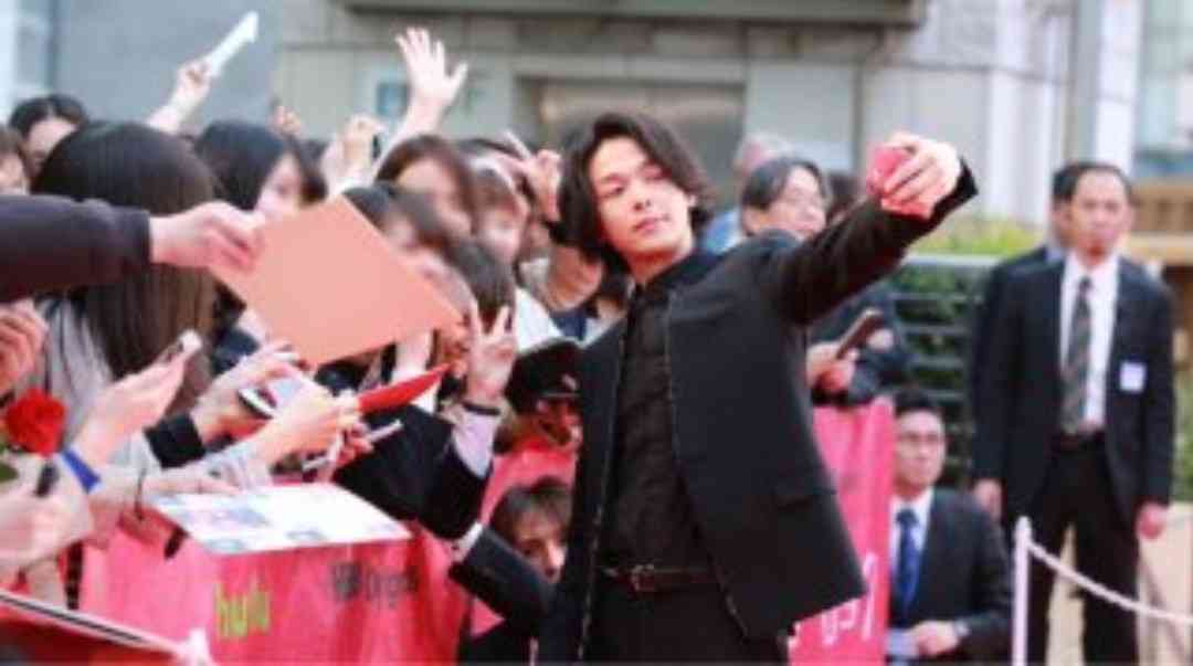 色々な中村倫也が見たい