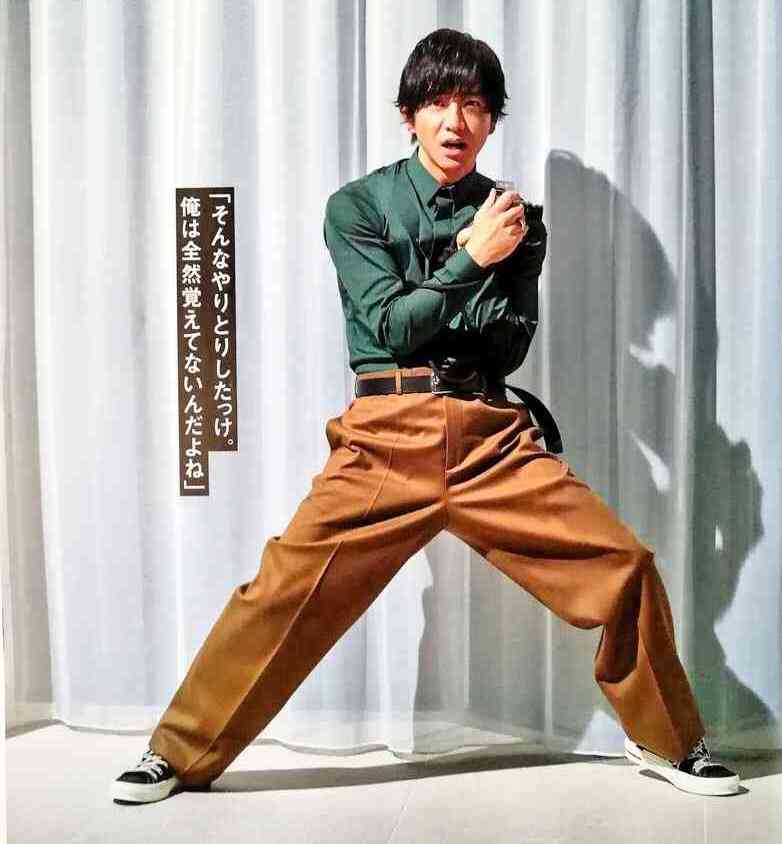 Koki,スキニーデニムのすらり美脚「足ほそっ！ながっ！顔ちっちゃ」絶賛の声 
