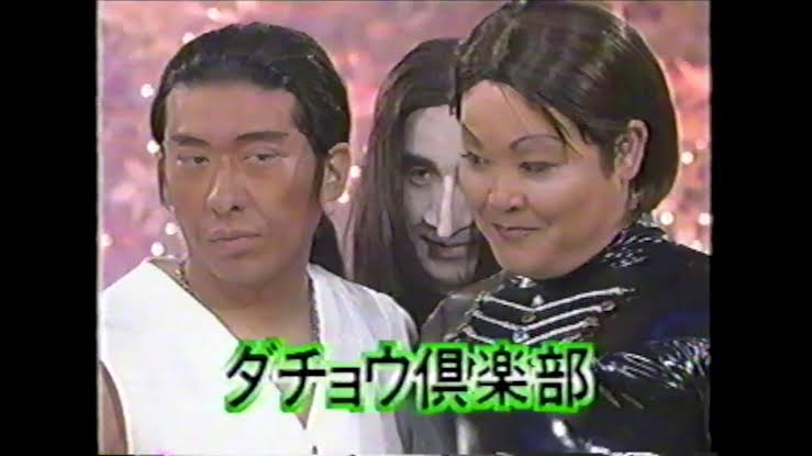 見え見えの嘘コメントを付けて画像を貼るトピ