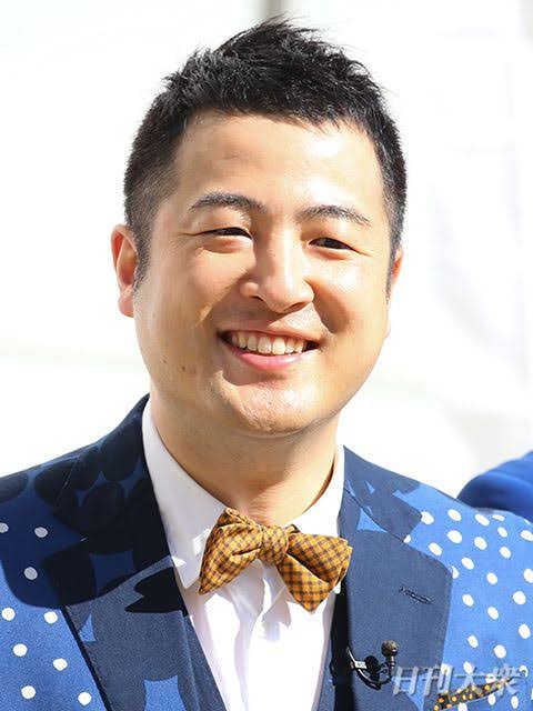 お笑い芸人(コンビ、トリオ)ネタを書いてるのは誰?