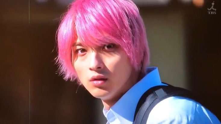 「はじこい」で話題の横浜流星、ヒゲ姿披露 4年ぶり写真集で“男の色気全開”