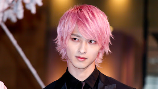 「はじこい」で話題の横浜流星、ヒゲ姿披露 4年ぶり写真集で“男の色気全開”