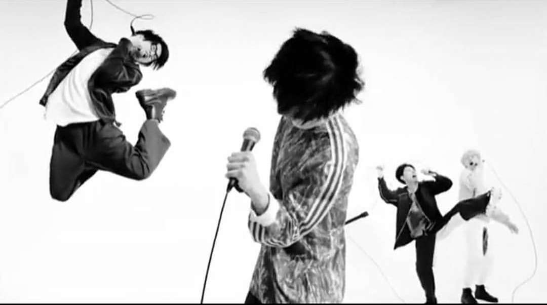 「はじこい」で話題の横浜流星、ヒゲ姿披露 4年ぶり写真集で“男の色気全開”