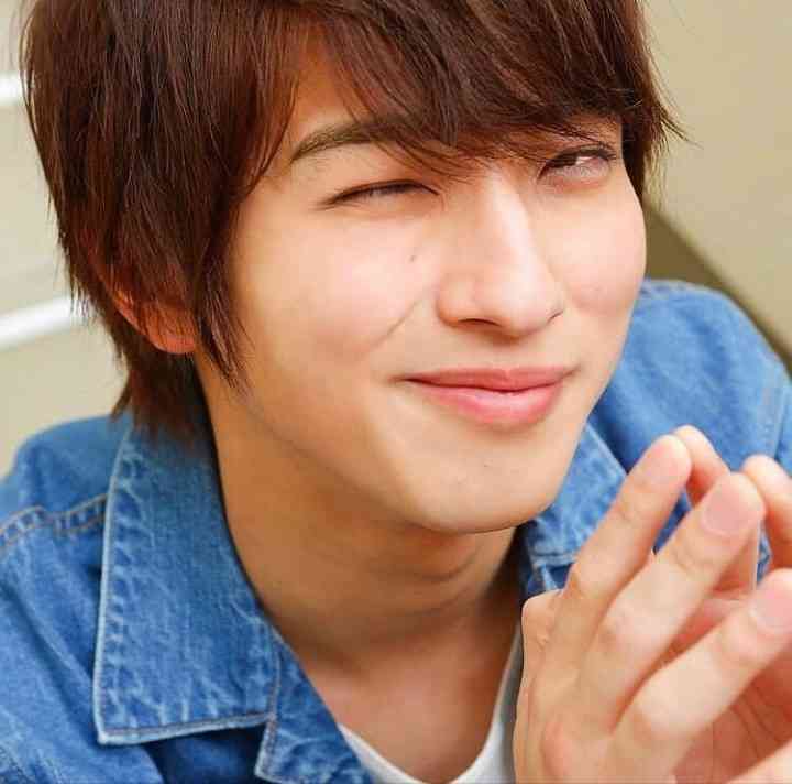 「はじこい」で話題の横浜流星、ヒゲ姿披露 4年ぶり写真集で“男の色気全開”