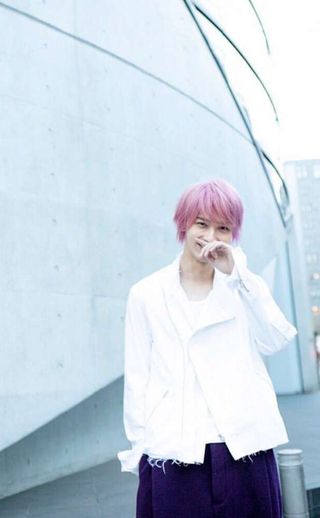 「はじこい」で話題の横浜流星、ヒゲ姿披露 4年ぶり写真集で“男の色気全開”