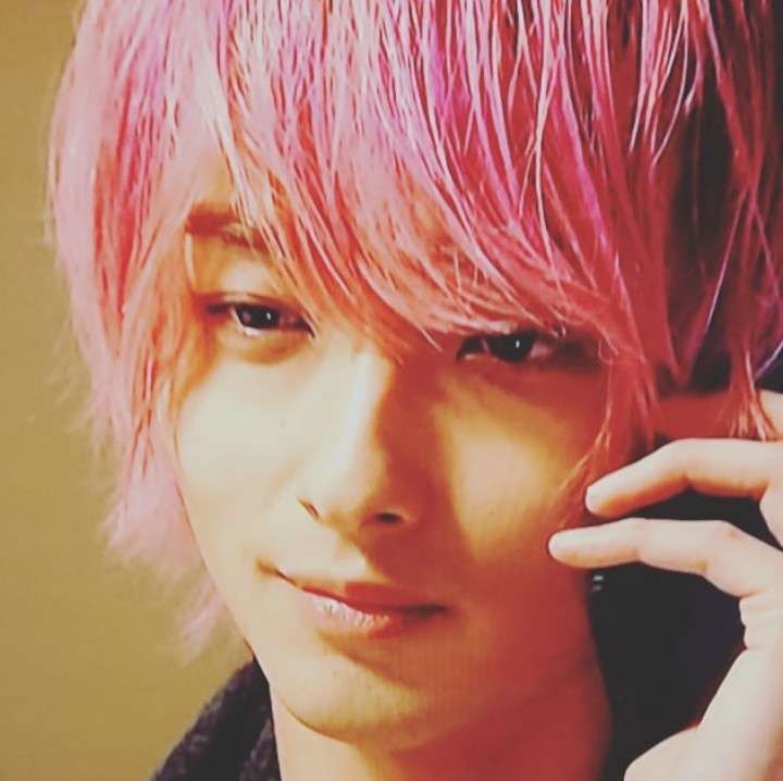 「はじこい」で話題の横浜流星、ヒゲ姿披露 4年ぶり写真集で“男の色気全開”