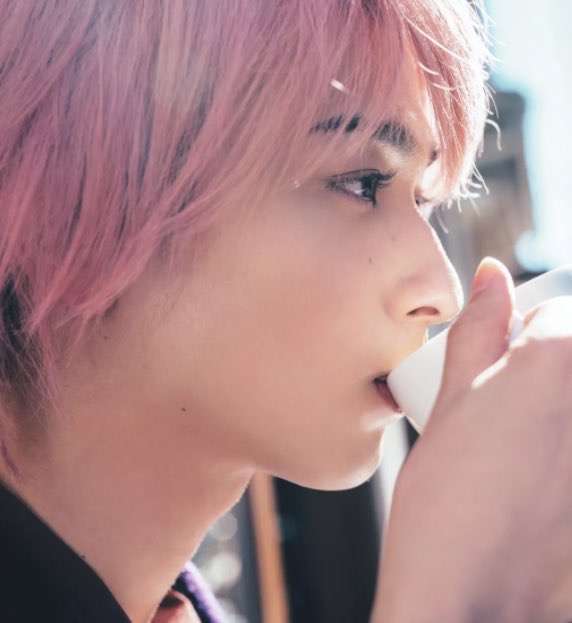 「はじこい」で話題の横浜流星、ヒゲ姿披露 4年ぶり写真集で“男の色気全開”