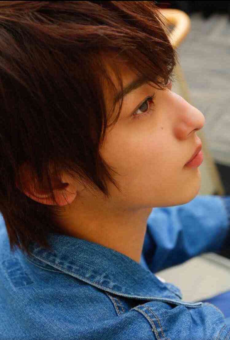 「はじこい」で話題の横浜流星、ヒゲ姿披露 4年ぶり写真集で“男の色気全開”