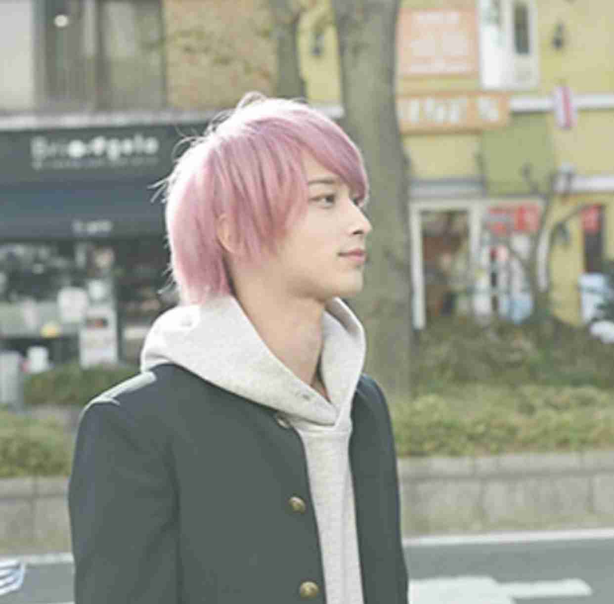 「はじこい」で話題の横浜流星、ヒゲ姿披露 4年ぶり写真集で“男の色気全開”