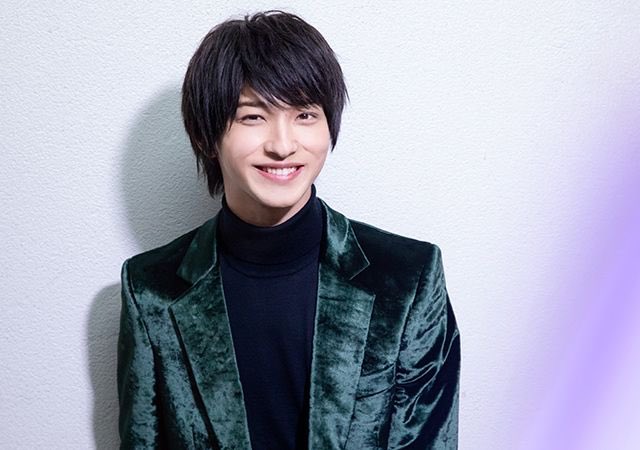 「はじこい」で話題の横浜流星、ヒゲ姿披露 4年ぶり写真集で“男の色気全開”