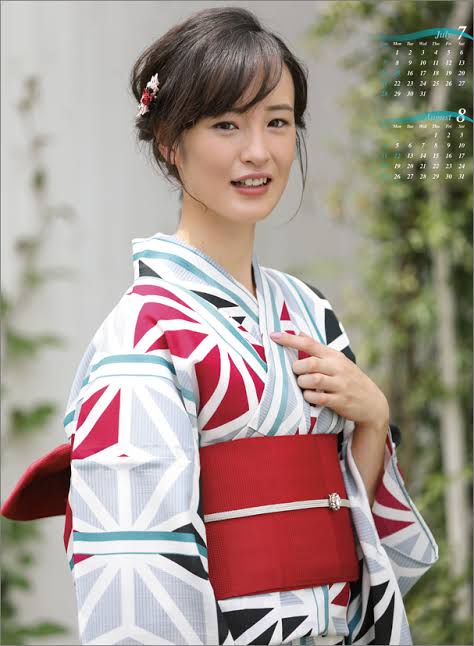 垢抜けた女性芸能人を貼るトピ