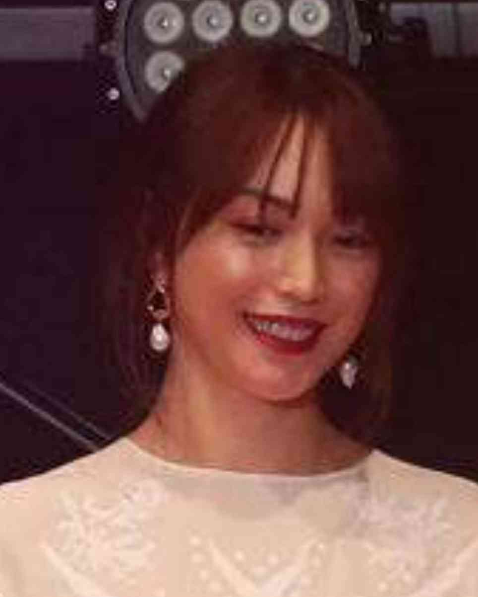 蛯原友里・新田真剣佑・白石麻衣・白濱亜嵐ら、華やか衣装で豪華集結