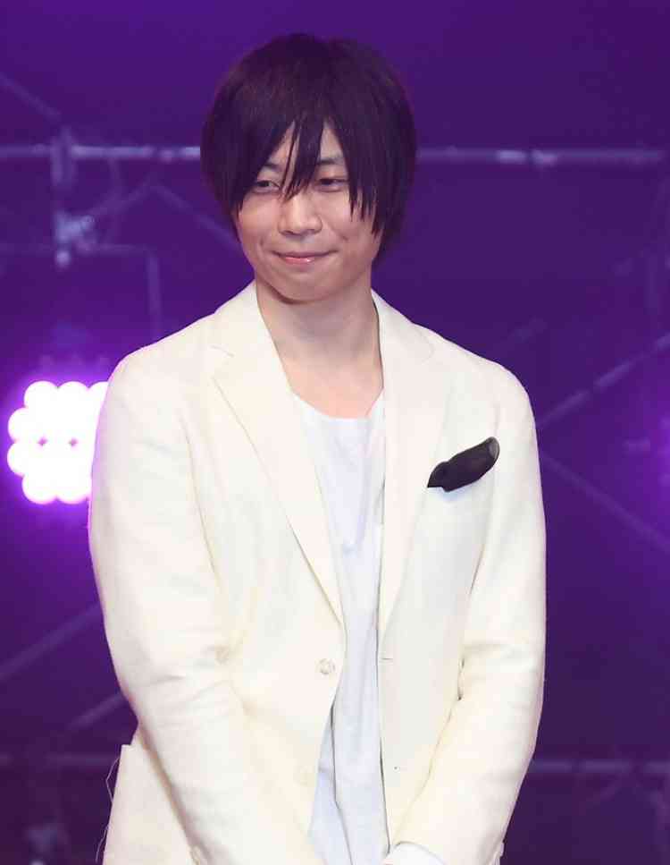 蛯原友里・新田真剣佑・白石麻衣・白濱亜嵐ら、華やか衣装で豪華集結