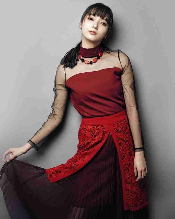 蛯原友里・新田真剣佑・白石麻衣・白濱亜嵐ら、華やか衣装で豪華集結