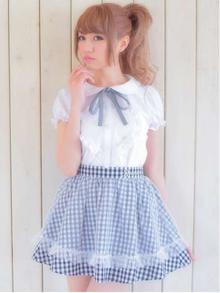 30才以上だけど若い子の服が好きな人