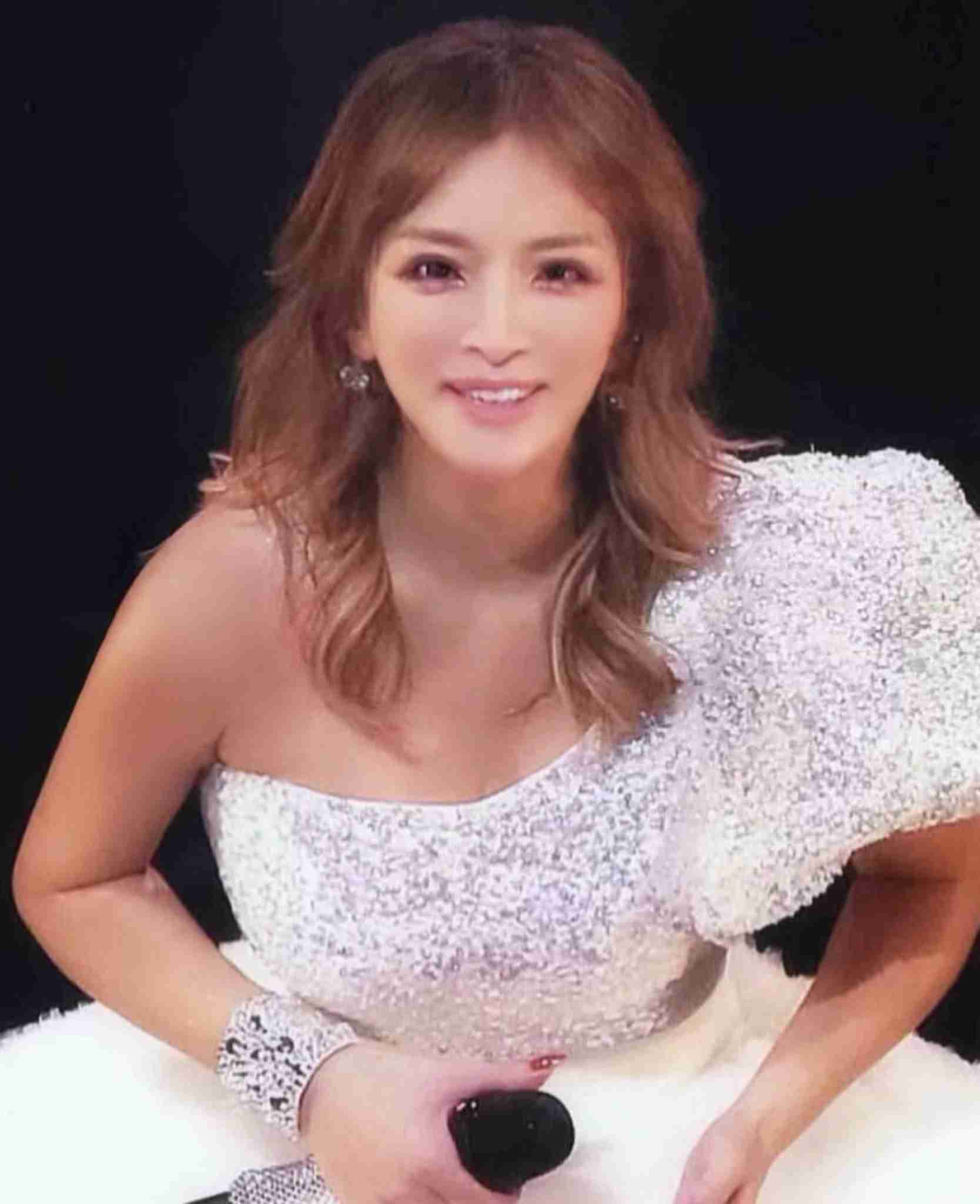 浜崎あゆみ・ダンサーの投稿にファン激怒「気分悪い」「あゆのイメージが…」