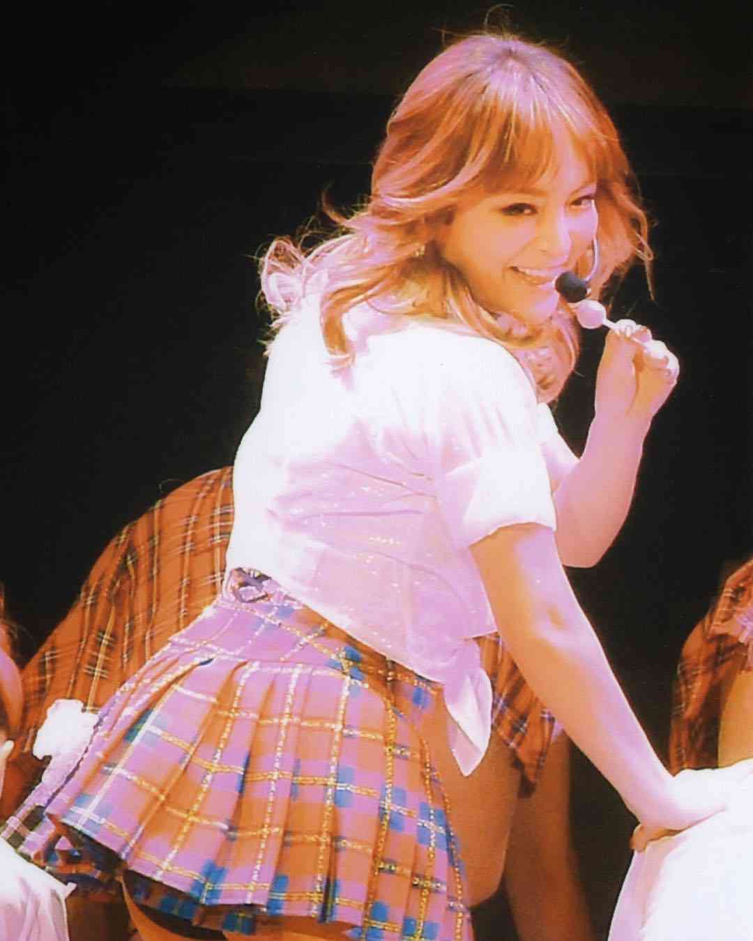 浜崎あゆみ・ダンサーの投稿にファン激怒「気分悪い」「あゆのイメージが…」